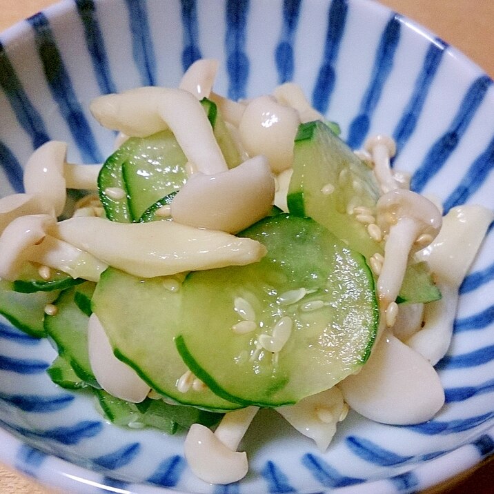 ホワイトブナピーときゅうりの酢の物☆味付はポン酢